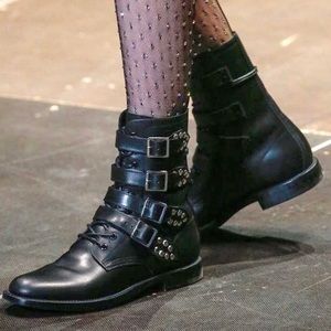 SAINT LAURENT
Leather Studded Boots